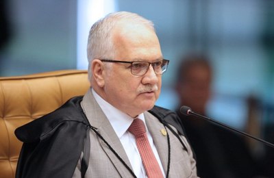 Fachin arquiva mais um inquérito que investigava o senador Renan 