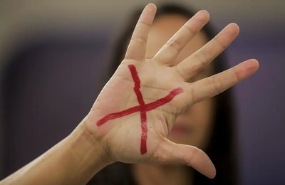 Mortes intencionais caem 5,4% no país em 2024; feminicídios sobem 19%