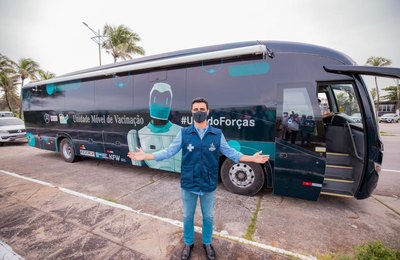 JHC recebe ônibus da vacina e reforça imunização em Maceió