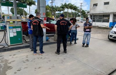 Sefaz realiza 2ª fase da operação Stumpf em postos de combustíveis em Alagoas