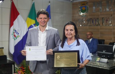 Deputada Fátima Canuto recebe Título de Cidadã Honorária de Maribondo em sessão solene na Câmara Municipal