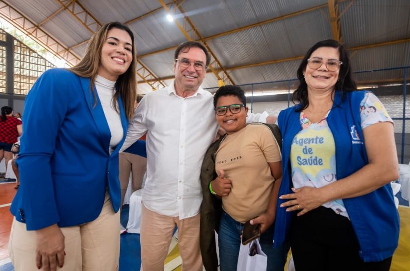 Prefeito Luciano lança programa de saúde oftalmológica e entrega mais de 260 óculos de grau