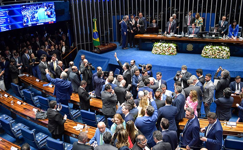 Prefeitos e vereadores paulistas ganham aumento de até 179%, enquanto servidores, no máximo, 8%