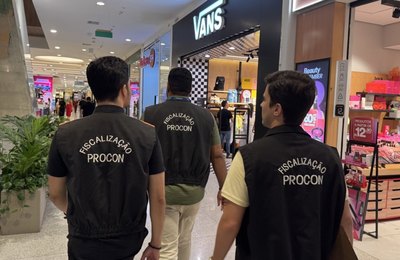 Procon Maceió orienta consumidores sobre compras seguras no final de ano