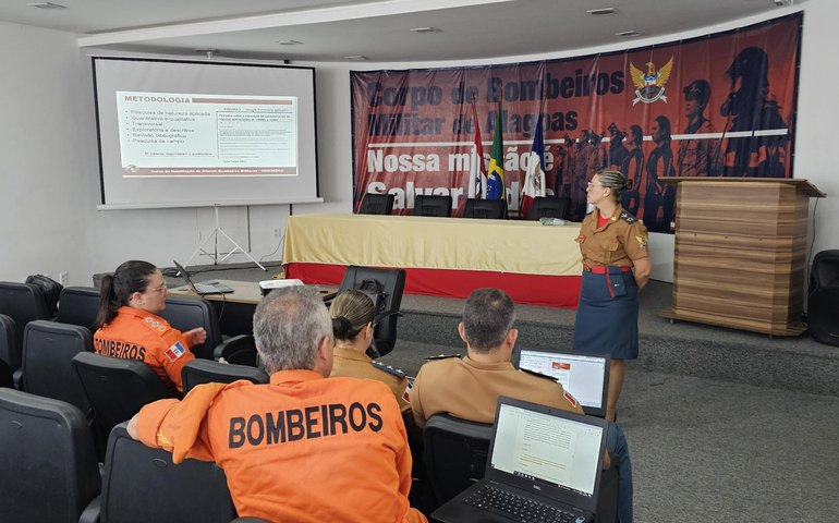 Alunos do Curso de Habilitação de Oficiais apresentam Trabalhos de Conclusão de Curso no CBMAL