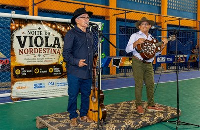Espetáculo selecionado pelo edital Cultura em Movimento apresenta a cantoria do Repente