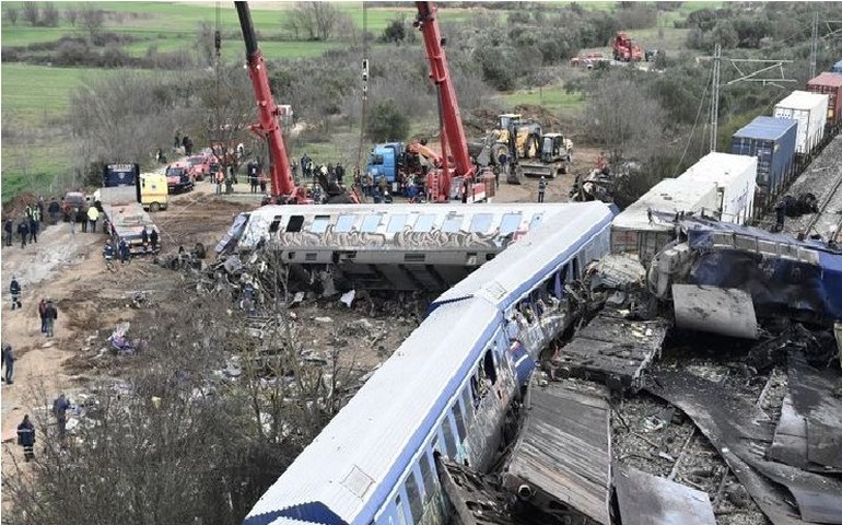 Colisão de trens na Grécia deixa 36 mortos e 85 feridos