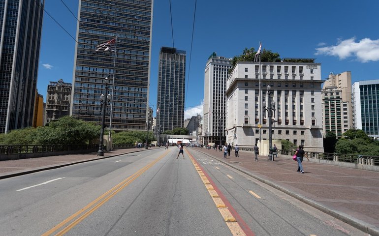Porcentual de isolamento no Estado de São Paulo foi de 50% no sábado