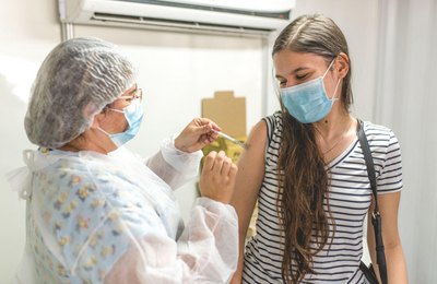 Vacina contra o HPV: conheça o imunizante que previne o câncer de colo do útero e outras doenças 
