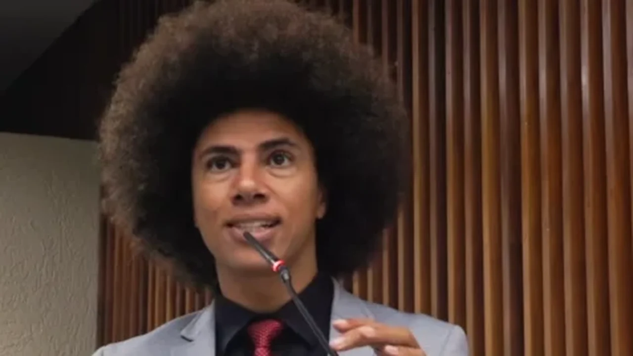 Deputado Renato Freitas se envolve em briga e sofre fratura no nariz