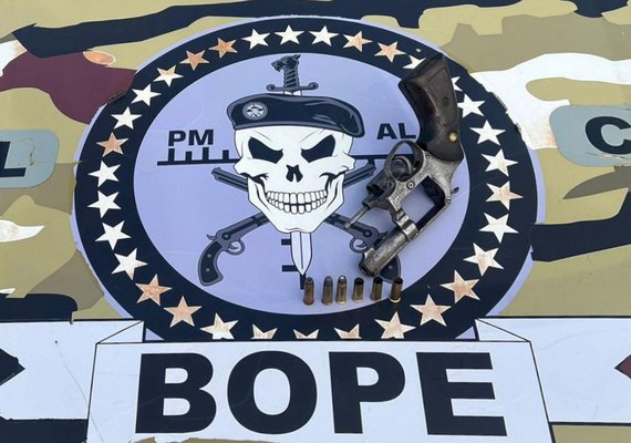 Polícia Militar apreende armas e drogas em Maceió e Joaquim Gomes