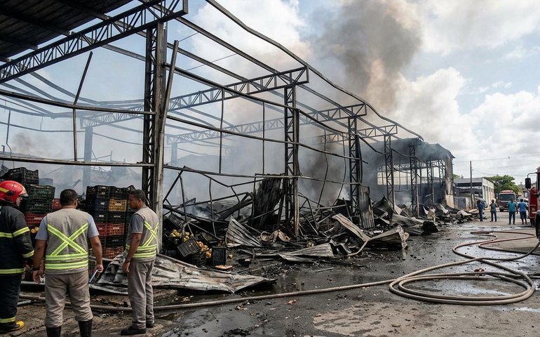 Incêndio na Ceasa: fogo por ter sido causado por curto-circuito