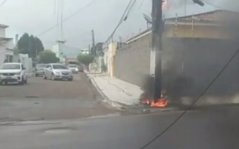 Arapiraca: incêndio em poste da equatorial assusta moradores