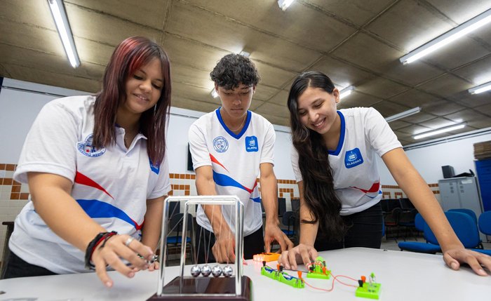 Este ano, a maior novidade é a ampliação histórica da oferta do Ensino Médio Integral Integrado à Educação Profissional
