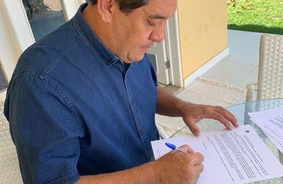 Severino Pessoa protocola pedidos para a instalação de torres de telefonia na zona rural de Arapiraca