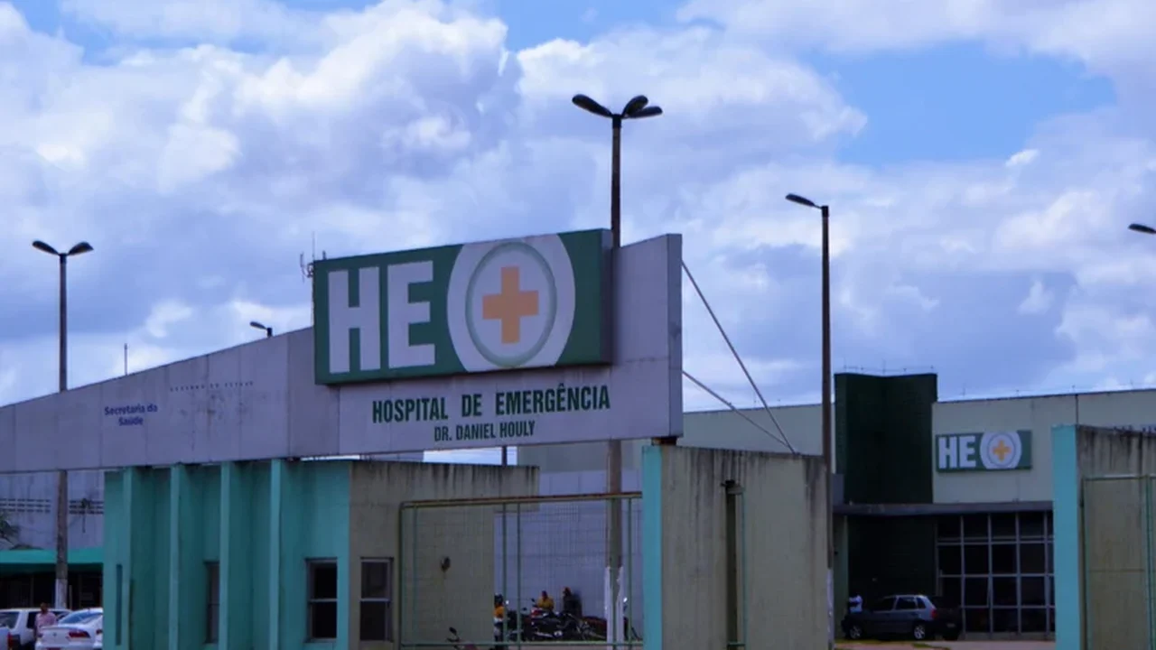 Homem foge de hospital, invade condomínio e é detido por seguranças em Arapiraca