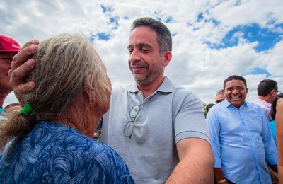 Paulo Dantas assina Ordem de Serviço para levar água para povoados de Palmeira dos Índios