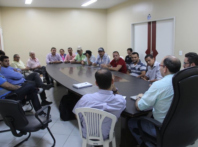 Arapiraca media reunião entre marchantes e Frigovale