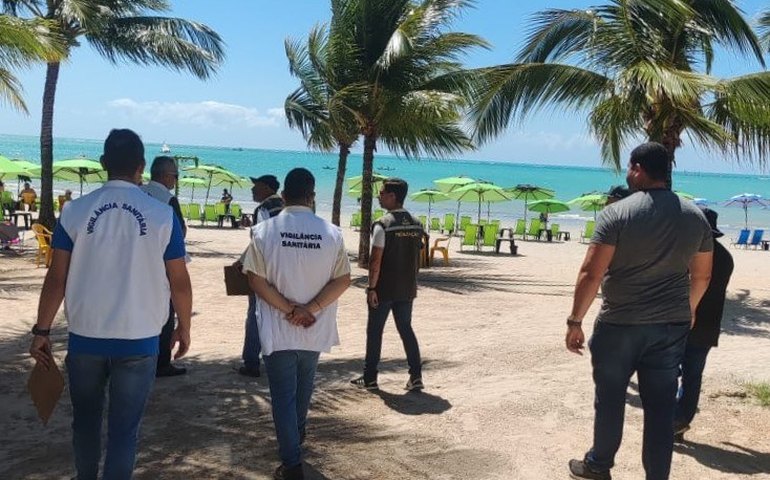 Vigilância Sanitária realiza mobilização sobre segurança alimentar na orla