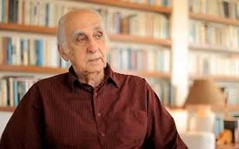 'O perigo é chegar à velhice e ficar blasé': 6 frases certeiras de Zuenir Ventura