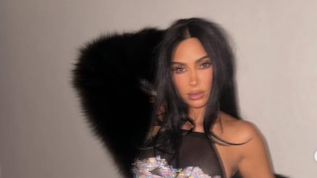 Kim Kardashian ignora alertas sobre passado de Lewis Hamilton e planeja casamento, diz site