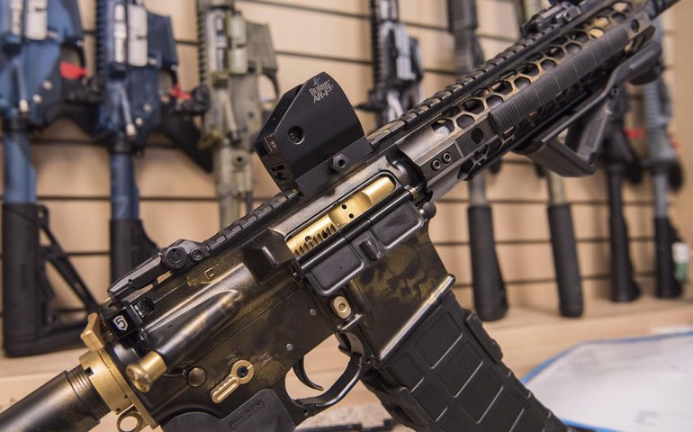 Guerra às drogas, paz às armas: hipocrisia dos EUA fortalece narcotráfico na América Latina?