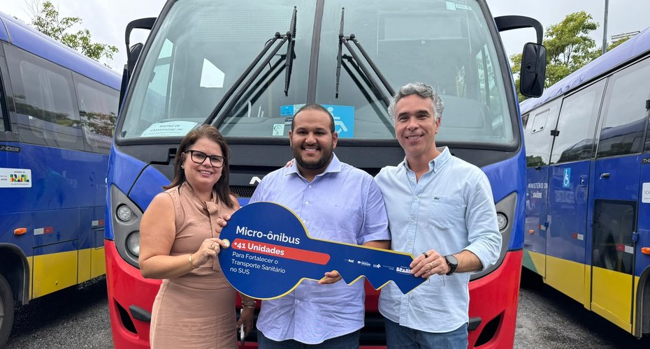 Rafael Brito garante avanços para a saúde e contribui para entrega de 47 veículos em 15 municípios alagoanos