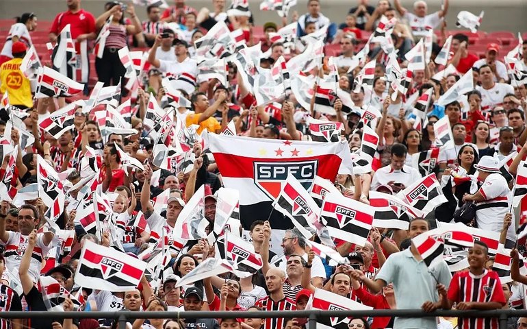 São Paulo busca reforços de fora do País e pode ter elenco inchado com 8 gringos