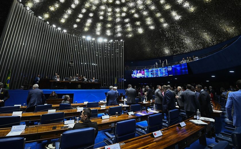 Comissão do Senado aprova projeto que obriga sites a bloquear pornografia infantil