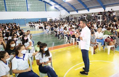 Paulo Dantas participa da entrega de kits do Programa Meu Novo Ciclo  