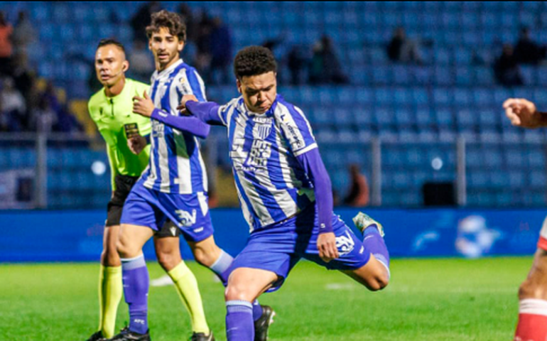 Avaí sofre gol no final e fica somente no empate com o Vila Nova na Série B do Brasileiro