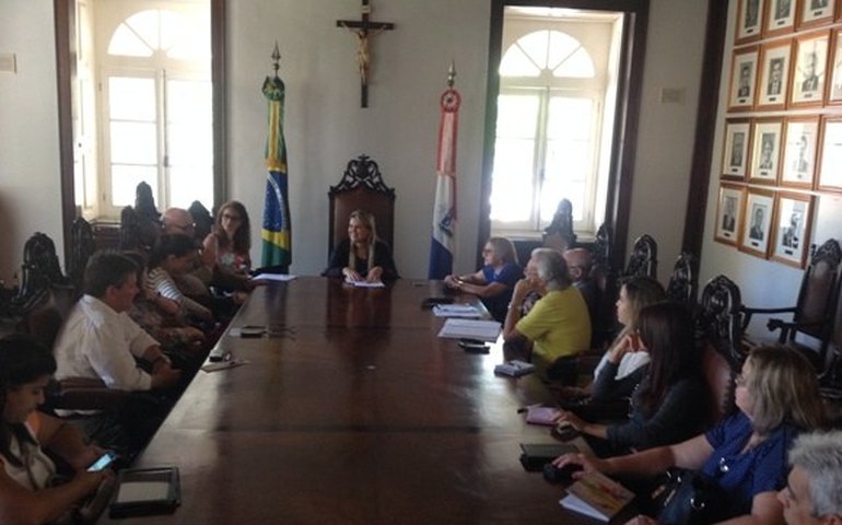 Conselho realiza primeira reunião de 2015 e secretária defende pacto pela cultura