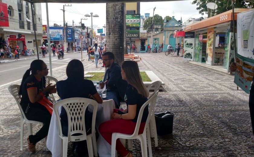 Ouvidoria Itinerante vai às ruas para interagir com a população arapiraquense