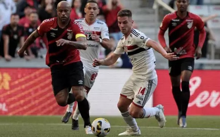 São Paulo diz que funcionário do clube foi vítima de racismo na Arena da Baixada