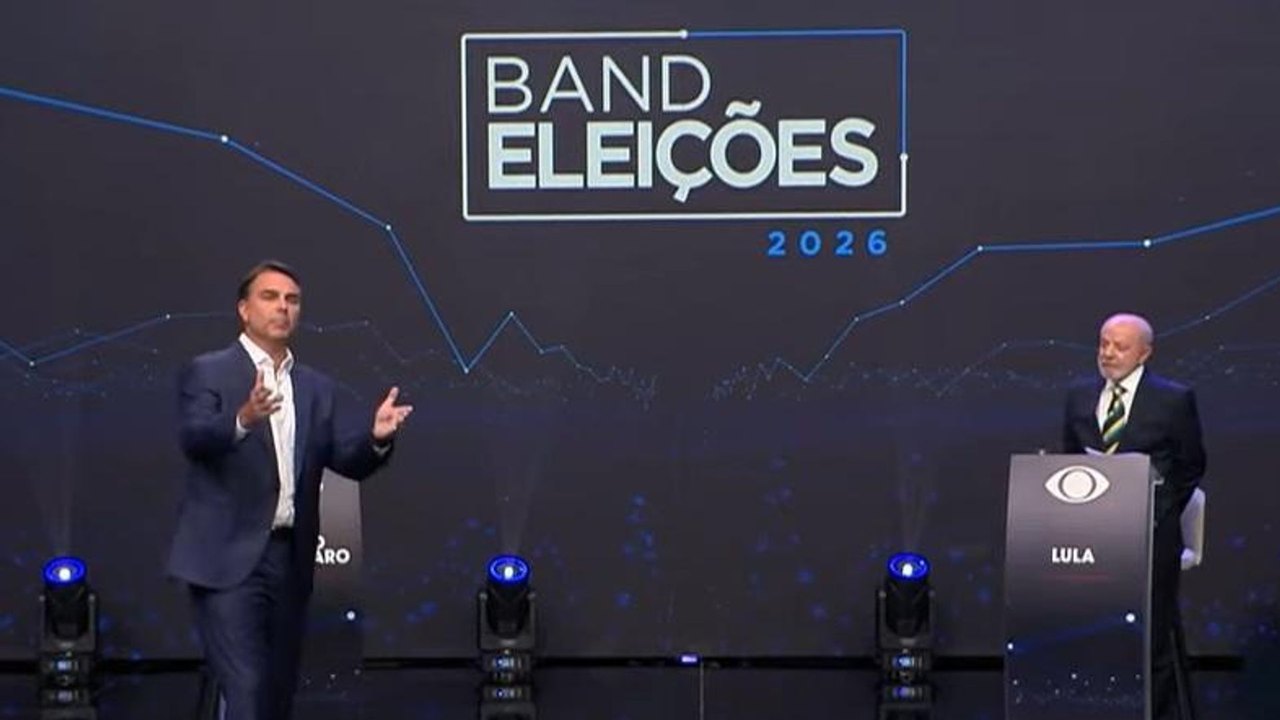 Troca de acusações pessoais marca primeiro debate na eleição presidencial no Brasil