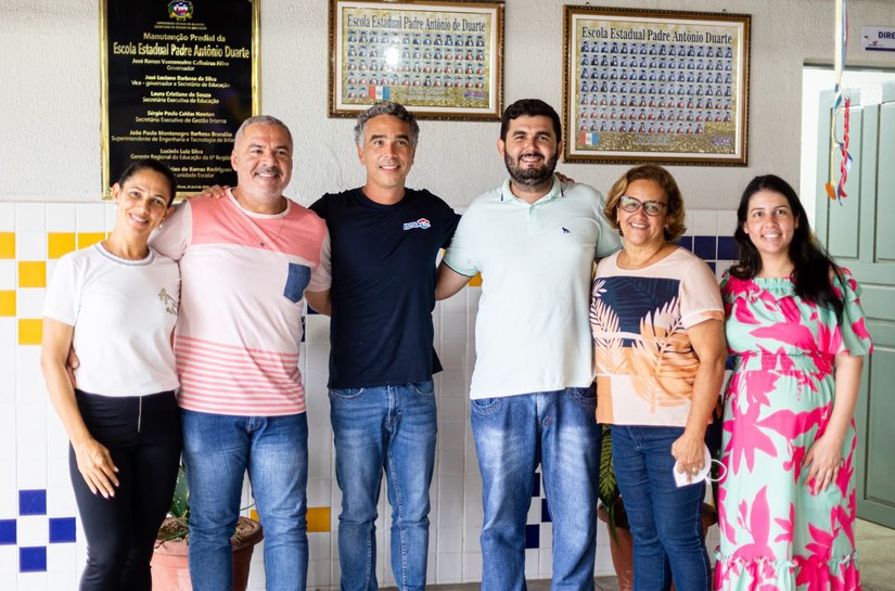 Rafael Brito celebra premiação de escola alagoana e reforça compromisso com políticas de combate à evasão escolar