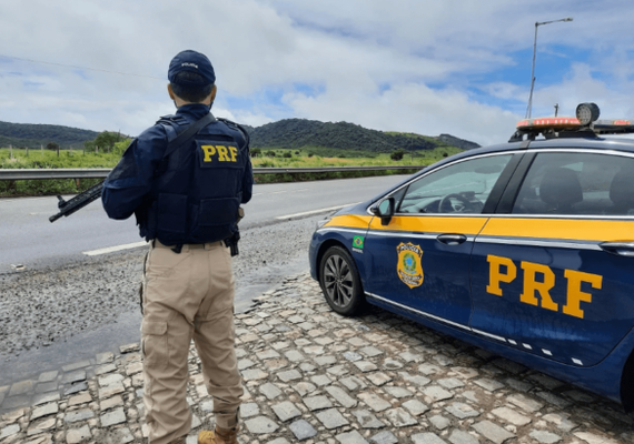 PRF inicia operação de Ano Novo com fiscalização rigorosa contra álcool ao volante em Alagoas