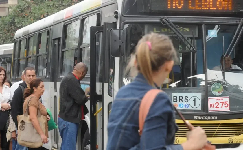 Transporte de passageiros cresce 10,2% na margem em abril, afirma IBG