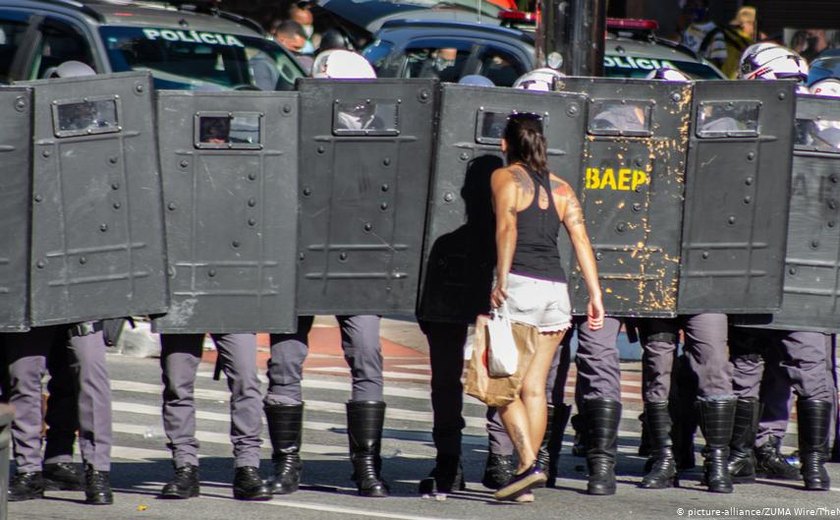 Adversários se aproximam em campo anti-Bolsonaro