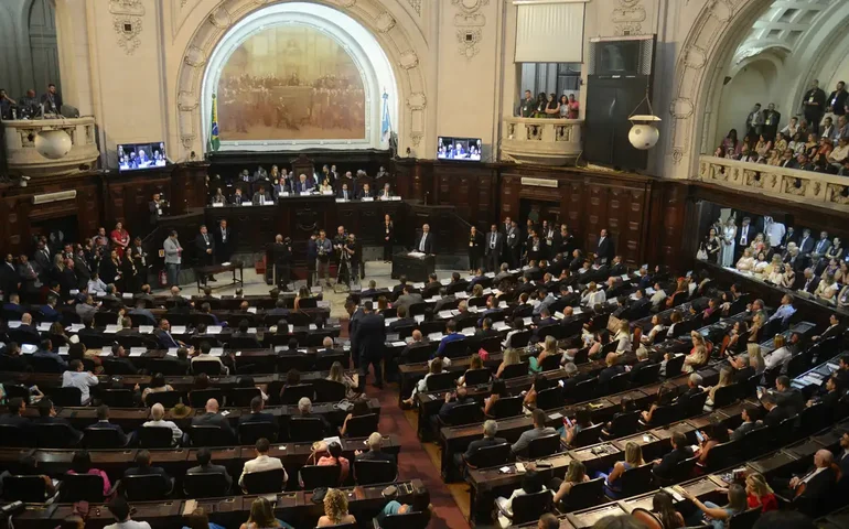 'Sem clima': crise na Alerj cancela festa de fim de ano dos deputados