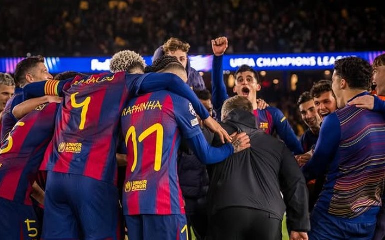 Szczęsny faz piada sobre títulos sem jogar após conquista do Barcelona