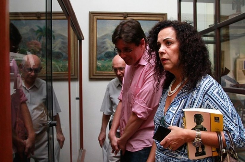Exposição histórica sobre matriz africana atrai visita da presidente do Iphan