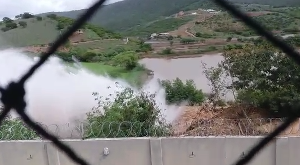 adutora se rompe de novo
