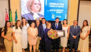 Ministra Marluce Caldas recebe o título de Cidadã Honorária de Maceió durante solenidade promovida pela Câmara Municipal. - Foto: Assessoria