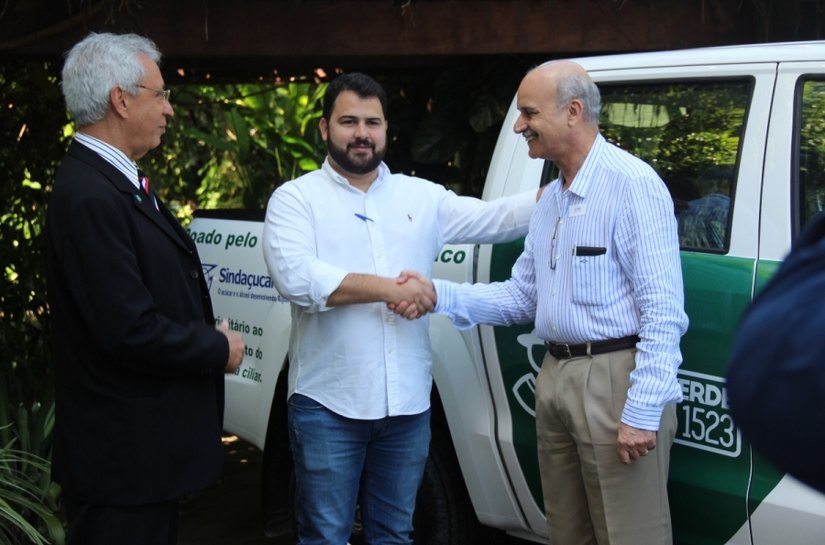 IMA recebe doação de veículo referente a TAC firmado com Sindaçúcar