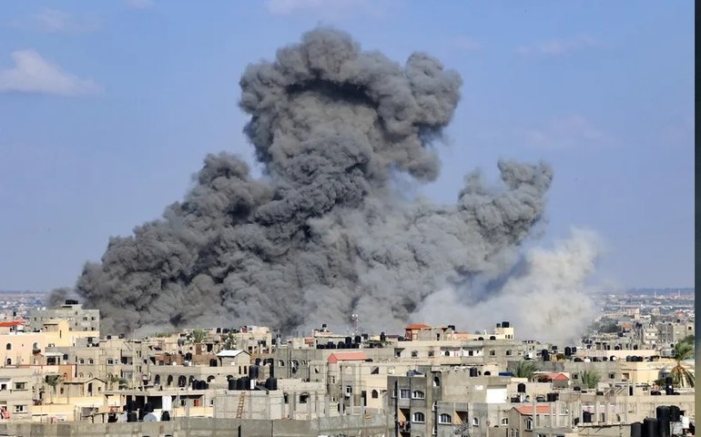 Escola em que brasileiros estão abrigados em Gaza fica em área de 'ultimato' de Israel; veja o mapa