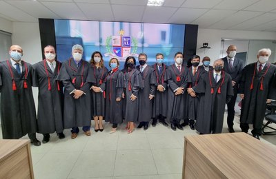  Ministério Público de Alagoas empossa cinco novos promotores de Justiça