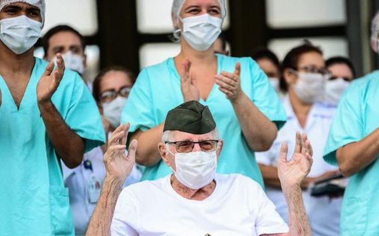 Aos 99 anos, ele sobreviveu a duas guerras e à covid-19