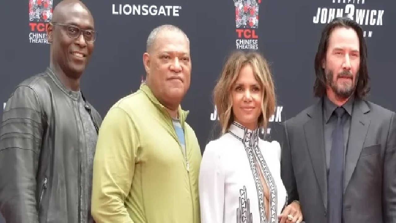 Keanu Reeves e Laurence Fishburne homenageiam Lance Reddick, morto semana passada