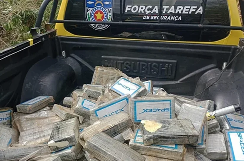 PF investiga caso de avião com cocaína que caiu em canavial em Coruripe